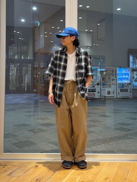 「URBAN RESEARCH DOORS（アーバンリサーチドアーズ）のオンブレチェック レギュラーカラーショートスリーブシャツ（シャツ/ブラウス、グレー系）」を使った、isamuさん（メンズ・168cm）の春コーディネート