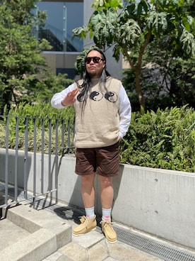 「サングラススタイル」｜「アイテム（モカシン/デッキシューズ）」を使った、日下部氏さん（メンズ・180cm）の春コーディネート