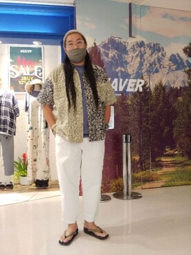 「MANASTASH（マナスタッシュ）のアイテム（シューズ）」を使った、日下部氏さん（メンズ・180cm）の夏コーディネート