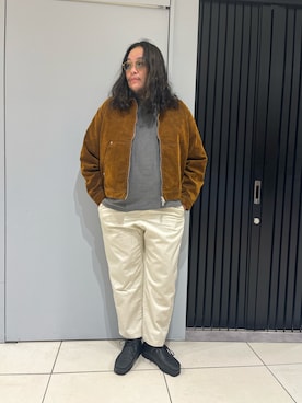 「アイテム（カバーオール）」を使った、日下部氏さん（メンズ・180cm）の秋コーディネート