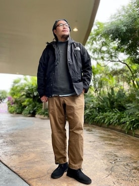 「MANASTASH」｜「アイテム（マウンテンパーカー）」を使った、日下部氏さん（メンズ・180cm）の秋コーディネート
