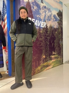 「MANASTASH（マナスタッシュ）のアイテム（ニットキャップ/ビーニー）」を使った、日下部氏さん（メンズ・180cm）の秋コーディネート