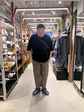 「and wander（アンドワンダー）のアイテム」を使った、日下部氏さん（メンズ・180cm）の春コーディネート