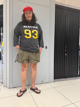 「アイテム（サンダル）」を使った、日下部氏さん（メンズ・180cm）の夏コーディネート