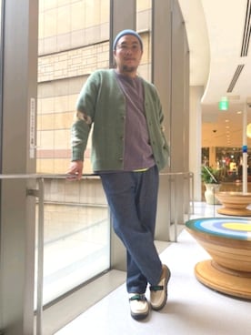 「MANASTASH（マナスタッシュ）のアイテム（シューズ）」を使った、日下部氏さん（メンズ・180cm）の秋コーディネート