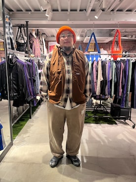 「BEAVER（ビーバー）のアイテム（トップス）」を使った、日下部氏さん（メンズ・180cm）の秋コーディネート