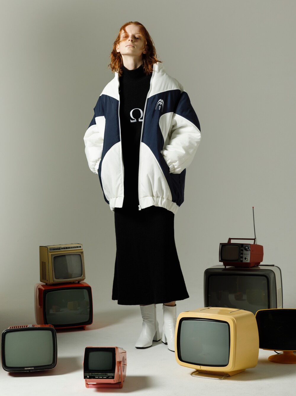 「カジュアル」｜「Metaphor…のアイテム（その他アウター、ホワイト系）」を使った、Metaphor…さん（レディース・174cm）の春コーディネートの1枚目の写真