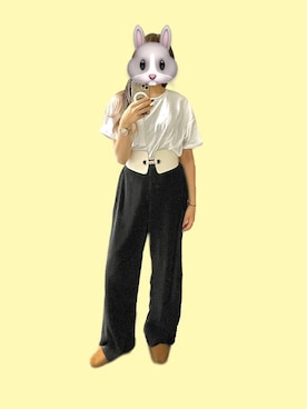 「ストレートパンツ」｜「アイテム（腕時計）」を使った、ごめす🐰さん（レディース・162cm）の秋コーディネート