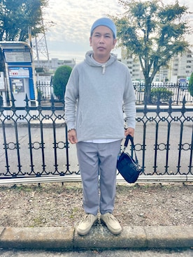 「アイテム（スラックス、グレー系）」を使った、だか村さん（メンズ・169cm）の秋コーディネート