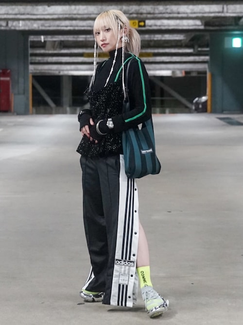 adidas（アディダス）の「アディブレイク トラックパンツ