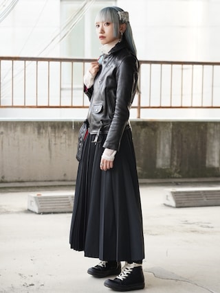 DRKSHDWのアイテムを使ったレディース人気ファッションコーディネート