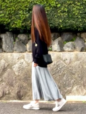 「Gready Brilliant（グレディブリリアン）のＶｉｓクルーオーバーニット（ニット/セーター、ブラック系）」を使った、tocoさん（レディース・168cm）の春コーディネート