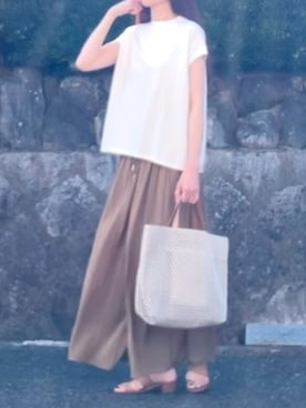 「アイテム（トートバッグ、ベージュ系）」を使った、tocoさん（レディース・168cm）の夏コーディネート
