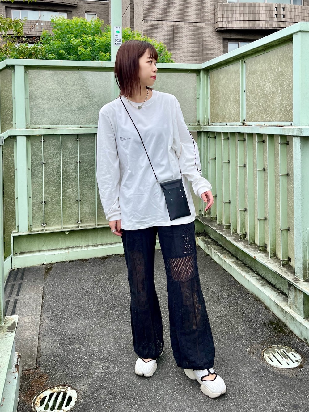 パッチワークレースパンツを使った人気ファッション