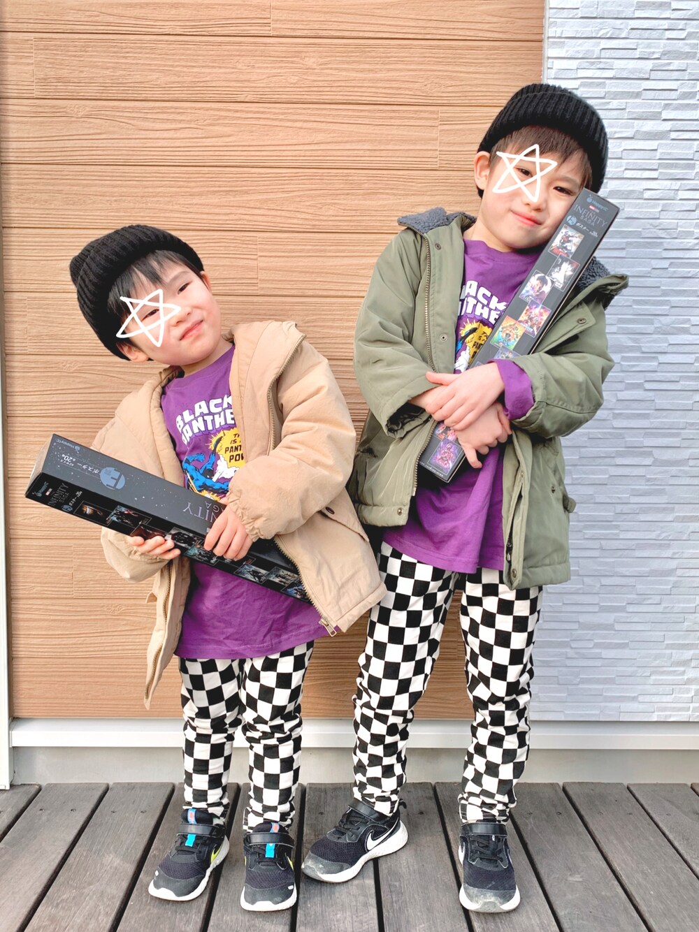 「キッズコーデ、男の子コーデ、ビッグシルエット、フラッグチェック、ニット帽、おそろいコーデ、カジュアル、6歳、4歳、コート、アメコミ、キッズファッション、プチプラコーデ、BREEZE、ZARA」｜「ZARA KIDSのアイテム（Tシャツ/カットソー、パープル系）」を使った、s n さん（キッズ・120cm）の冬コーディネートの1枚目の写真