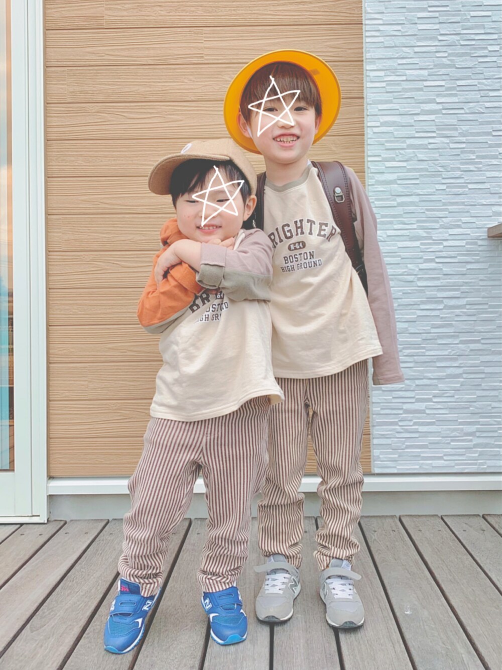 「男の子、小学生、6歳、キッズコーデ、シンプルコーデ、兄弟コーディネート、おそろいコーデ、3歳、春コーデ、ストライプ、ブラウン、プチプラ、キャップ、ロンT、ZOZOKIDSDAY」｜「しまむらのアイテム（Tシャツ/カットソー、ベージュ系）」を使った、s n さん（キッズ・110cm）の春コーディネートの1枚目の写真