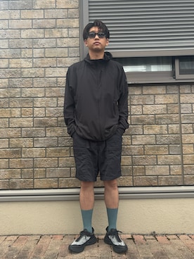 「SALOMON（サロモン）のアイテム（スニーカー、ブラック系）」を使った、jyunichiさん（メンズ・177cm）の夏コーディネート
