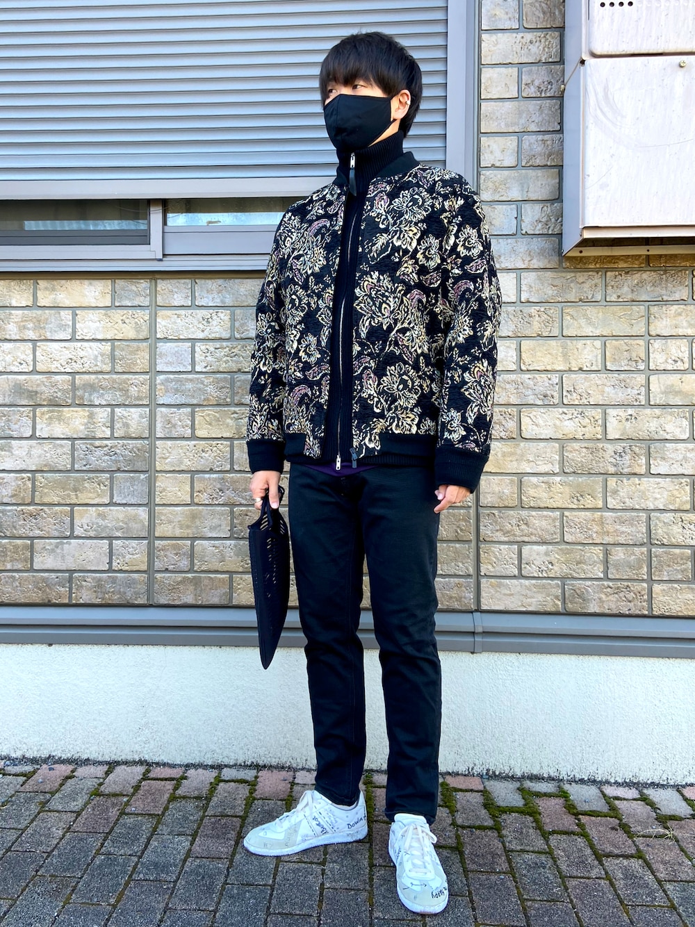 「クリスマスに着たい服、休日スタイル、シンプル、PT Torino、Needls、Maison Margiela、ジャーマントレーナー、ISSEY MIYAKE、ドライバーズニット、黒、黒スキニー、おしゃれさんと繋がりたい、いいね、save、フォローお願いします🤑、ニット」｜「PT TORINOの＜PT TORINO（ピーティートリノ）＞ ブラック デニム（デニムパンツ、ブラック系）」を使った、jyunichiさん（メンズ・177cm）の冬コーディネートの1枚目の写真