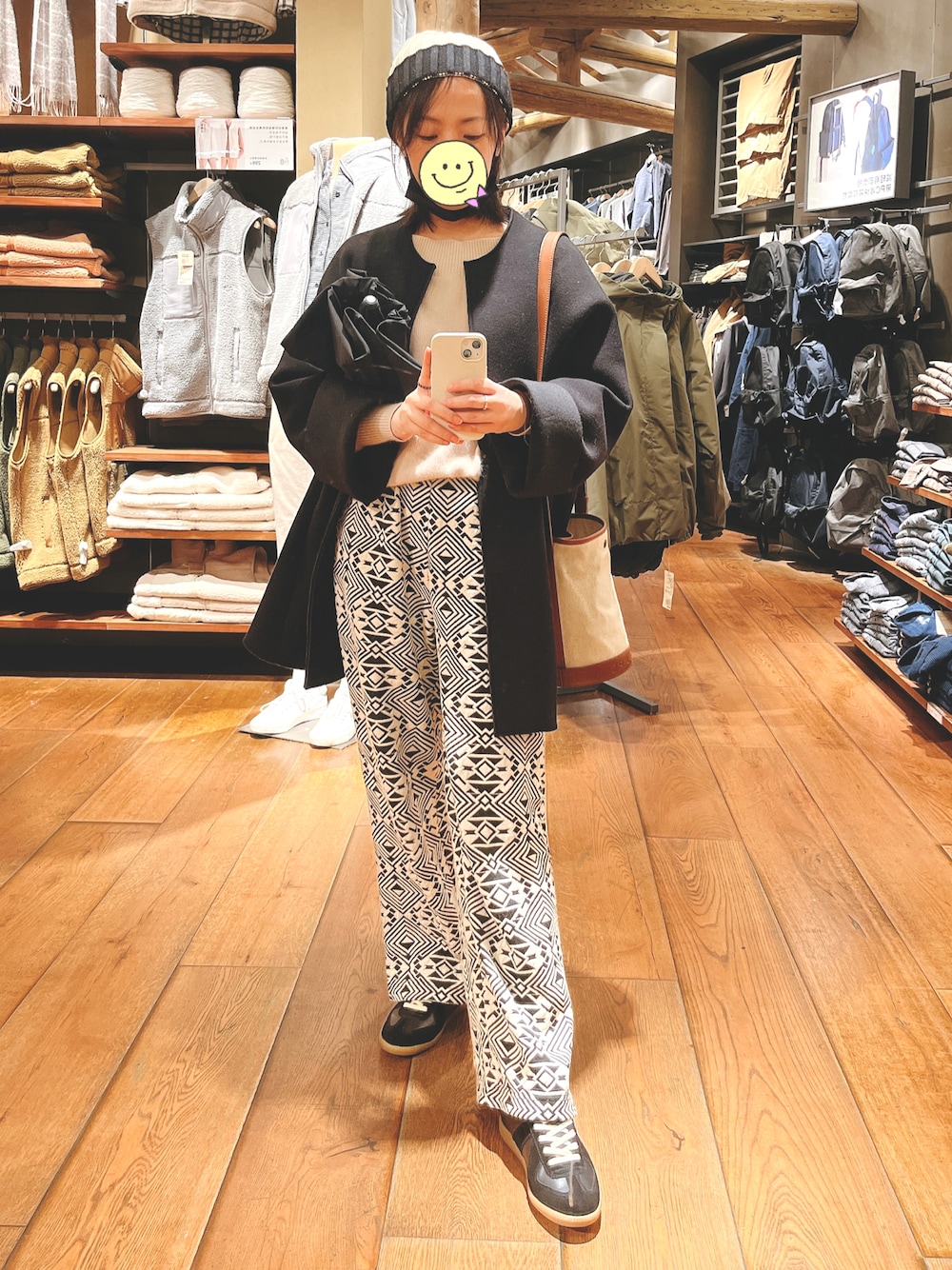 「ootd、秋コーデ、大人カジュアル、休日スタイル、低身長、ニットパンツ、スニーカー、APC、Maison Margiela、niko and ...」｜「Maison Margielaのアイテム（スニーカー、ブラック系）」を使った、🥘Achernarx🦉さん（骨格ウェーブ・レディース・161cm）の秋コーディネートの1枚目の写真
