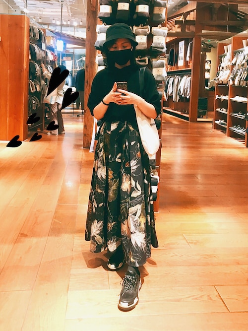 【新品未使用】MARGARET HOWELL リネンガーデンハット チャコール MARGARET HOWELL（マーガレットハウエル）の「LINEN GARDENING