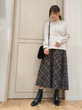 「DRESKIP（ドレスキップ）のアイテム（パーカー）」を使った、himiさん（レディース・160cm）の秋コーディネート