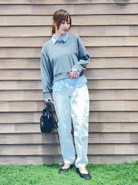「SHOO・LA・RUE（シューラルー）の【洗濯機可】1枚でサマ見え シャツレイヤード風 スウェット（スウェット、グレー系）」を使った、himiさん（レディース・160cm）の冬コーディネート