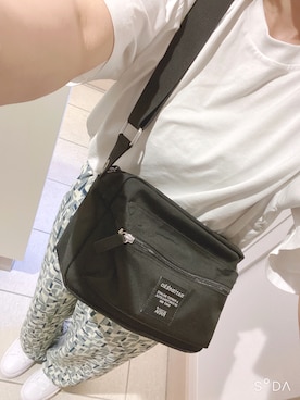 「Marc by Marc Jacobs（マークバイマークジェイコブス）のアイテム（腕時計）」を使った、Nさん（レディース・155cm）の秋コーディネート