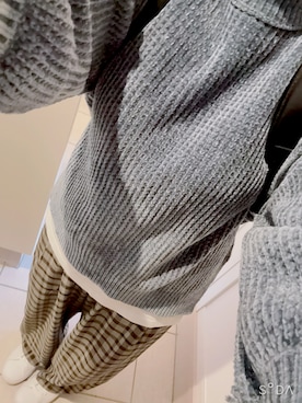 「アイテム（アナログ腕時計、グレー系）」を使った、Nさん（レディース・155cm）の冬コーディネート