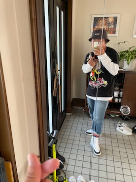 「Levi's（リーバイス）のアイテム（デニムパンツ、ブルー系）」を使った、 3708knさん（メンズ・173cm）の秋コーディネート