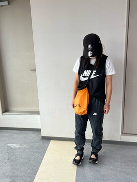 「X-girl（エックスガール）のアイテム（ショルダーバッグ、オレンジ系）」を使った、あこさん（レディース・155cm）の秋コーディネート