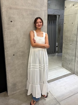 「URBAN RESEARCH（アーバンリサーチ）のナローストラップトングサンダル（サンダル、ブラウン系）」を使った、ちほさん（レディース・163cm）の春コーディネート
