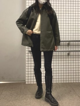 「大学生コーデ」｜「アイテム（その他アウター）」を使った、sさん（レディース・165cm）の冬コーディネート