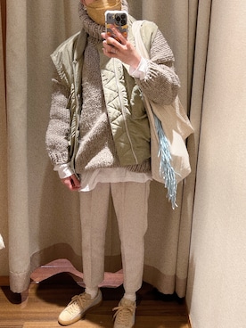 「ストリートカジュアル」｜「アイテム（スラックス）」を使った、Ｓｈａｋｉｎ.さん（レディース・169cm）の冬コーディネート