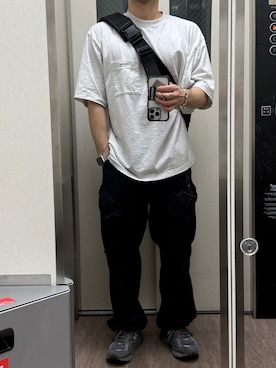 「アイテム（スニーカー、グレー系）」を使った、へいさん（メンズ・164cm）の夏コーディネート