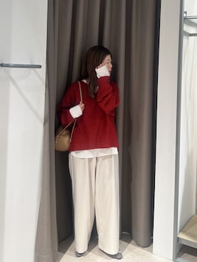 「Jena espace merveilleux（ジェナ　エスパスメルヴェイユ）のカタアゼ編みVネックニット（ニット/セーター、レッド系）」を使った、kmk_ggoさん（レディース・155cm）の冬コーディネート