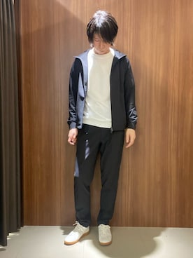 「TAKEO KIKUCHI（タケオキクチ）の【抗菌防臭／5サイズ展開】ハイゲージポンチ Tシャツ（Tシャツ/カットソー、ホワイト系）」を使った、かたやまさん（メンズ・177cm）の春コーディネート