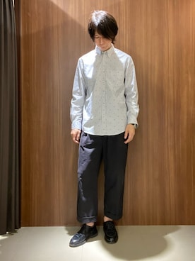 「TAKEO KIKUCHI（タケオキクチ）のハットモチーフ ジャカード ストライプ シャツ（シャツ/ブラウス、グレー系）」を使った、かたやまさん（メンズ・177cm）の夏コーディネート