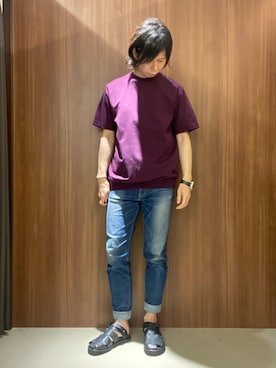 「TAKEO KIKUCHI（タケオキクチ）の【抗菌防臭／5サイズ展開】ハイゲージポンチ Tシャツ（Tシャツ/カットソー、レッド系）」を使った、かたやまさん（メンズ・177cm）の夏コーディネート