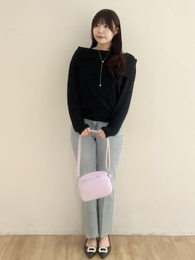 「アイテム（ショルダーバッグ、パープル系）」を使った、yukikaさん（レディース・162cm）の冬コーディネート