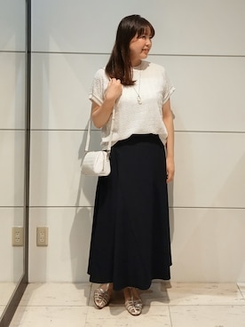 「UNTITLED（アンタイトル）の【洗える／シアー】ミニヨンレースプルオーバー（Tシャツ/カットソー、ホワイト系）」を使った、なみきさん（レディース・165cm）の夏コーディネート