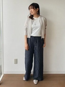 「UNTITLED（アンタイトル）の【アンサンブル可/日除け・冷房対策】シアーレーヨンZIPカーディガン（カーディガン/ボレロ、ベージュ系）」を使った、なみきさん（レディース・165cm）の春コーディネート