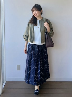 「アイテム（アクセサリー、ピンク系）」を使った、なみきさん（レディース・165cm）の秋コーディネート
