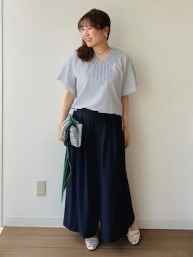 「UNTITLED（アンタイトル）の【接触冷感/はっ水/セットアップ可】リラクシーガウチョパンツ（その他パンツ、ブルー系）」を使った、なみきさん（レディース・165cm）の春コーディネート