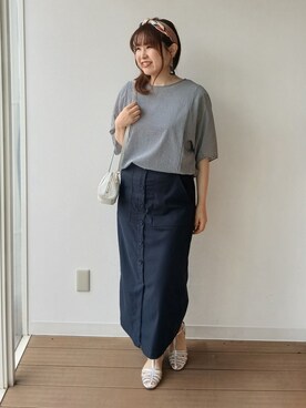 「INDIVI（インディヴィ）の【体型カバー】サッカーチェックドルマントップス（Tシャツ/カットソー、ブラック系）」を使った、なみきさん（レディース・165cm）の夏コーディネート
