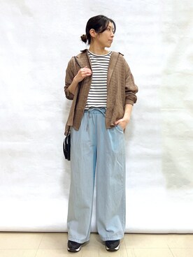 「SHOO・LA・RUE（シューラルー）の【体型カバー】着心地柔らか ゆるシルエットシャツ（シャツ/ブラウス、ブラウン系）」を使った、まっつんさん（レディース・160cm）の春コーディネート
