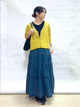 「SHOO・LA・RUE（シューラルー）の【洗濯機可/ひんやり/UV】さらっとしたタッチが心地よい ショート丈 Vネックカーディガン（カーディガン/ボレロ、イエロー系）」を使った、まっつんさん（レディース・160cm）の春コーディネート