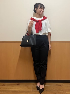 「index（インデックス）の【接触冷感】ビジューボタンカーディガン《抗ピリング/洗濯機OK》（カーディガン/ボレロ、レッド系）」を使った、MAYUKIさん（レディース・156cm）の春コーディネート
