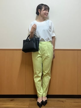 「index（インデックス）の【接触冷感】タックパフスリーブブラウス《吸水速乾／防シワ／洗濯機OK／XS～3L／6col》（シャツ/ブラウス、ホワイト系）」を使った、MAYUKIさん（レディース・156cm）の夏コーディネート