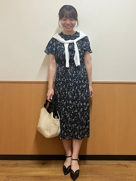 「index（インデックス）の【接触冷感】ビジューボタンカーディガン《抗ピリング/洗濯機OK》（カーディガン/ボレロ、ホワイト系）」を使った、MAYUKIさん（レディース・156cm）の夏コーディネート