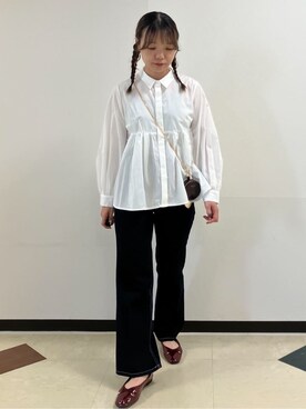「アイテム（チャーム、ブラウン系）」を使った、MAYUKIさん（レディース・156cm）の秋コーディネート
